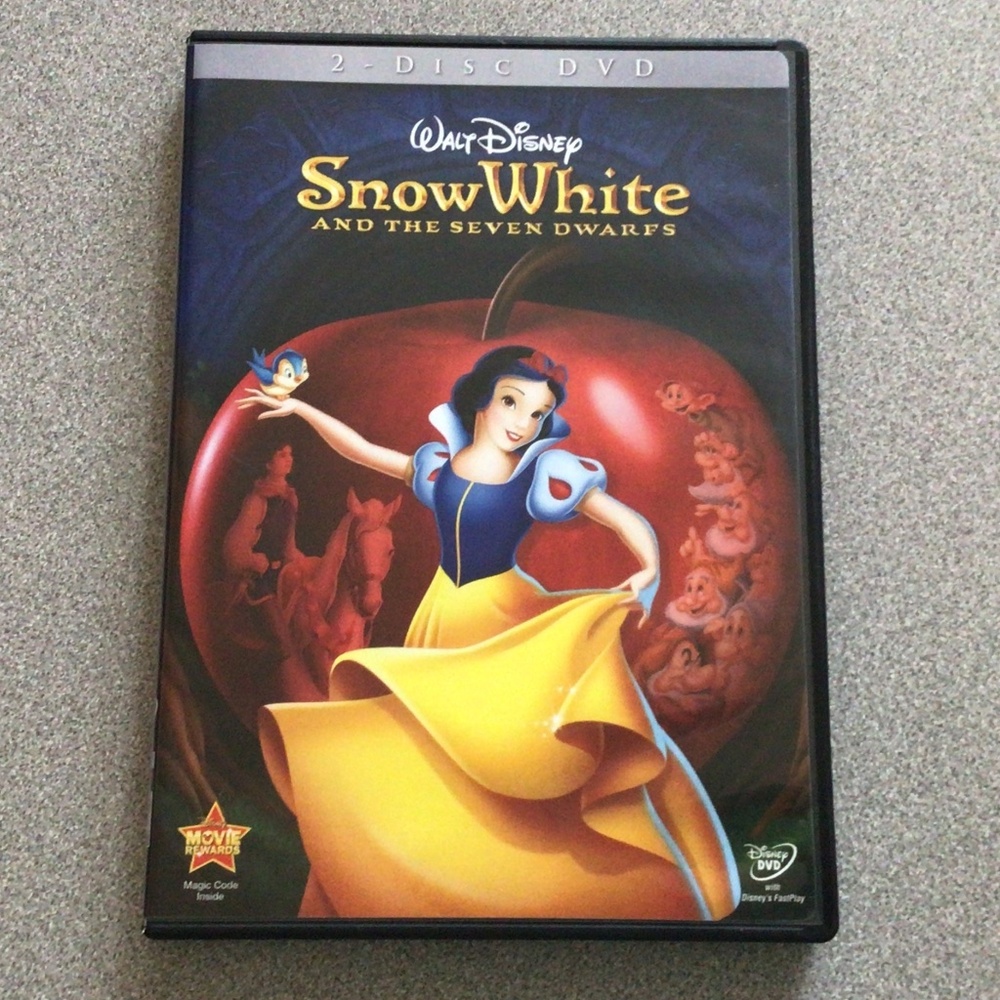 Snow White 2 disc DVD